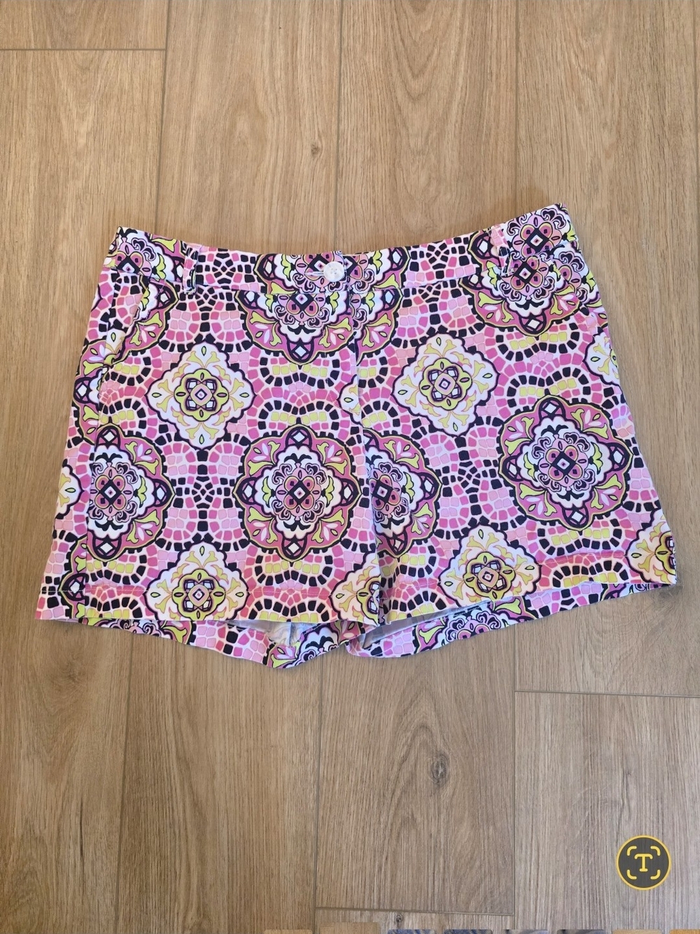 crown & ivy Pink Medallion Print Stretch Cotton Blend Shorts